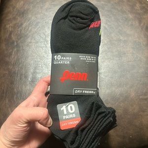 PENN 10 PACK QUARTER SOCKS: BLACK: NEW WITH TAGS: SHOE SIZE 6-12